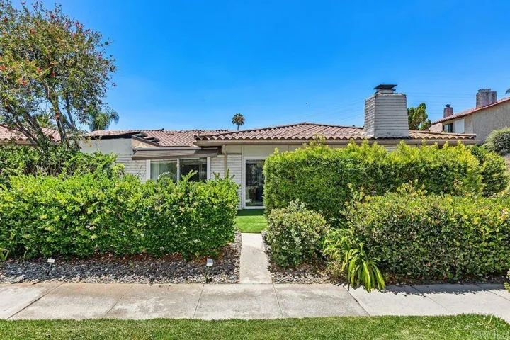 7057 Estrella De Mar Road, Carlsbad, California 92009