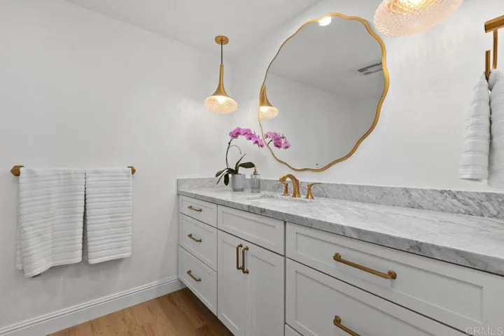 7057 Estrella De Mar Road, Carlsbad, California 92009