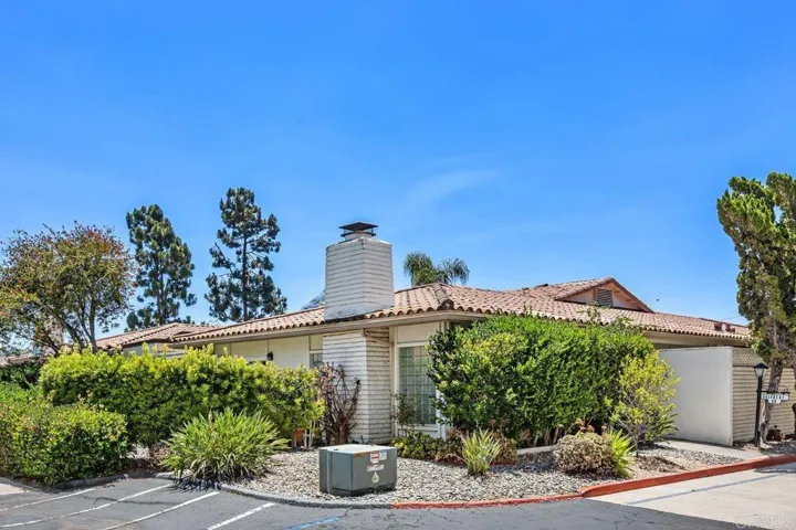 7057 Estrella De Mar Road, Carlsbad, California 92009