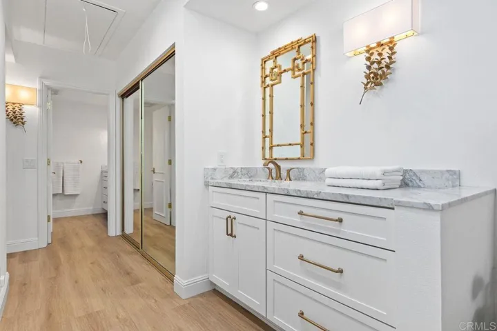 7057 Estrella De Mar Road, Carlsbad, California 92009