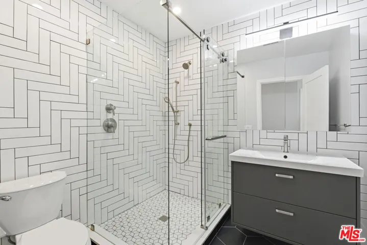 224 1/2 N New Hampshire Avenue, Los Angeles, California 90004