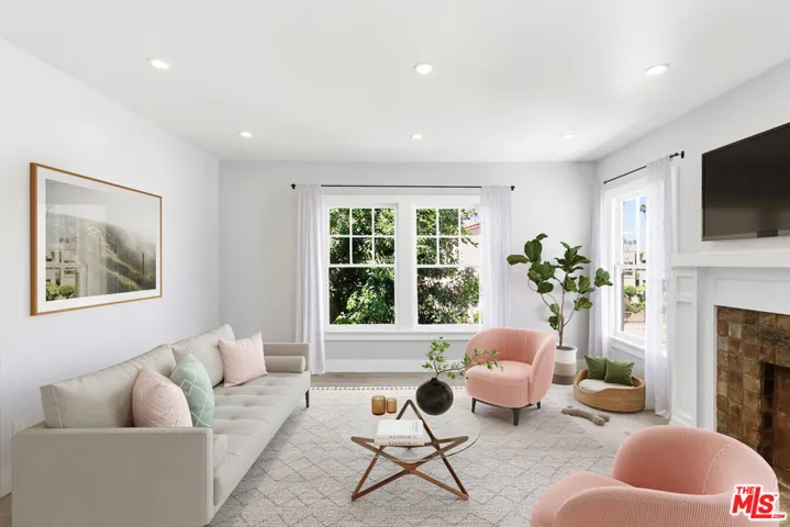 224 1/2 N New Hampshire Avenue, Los Angeles, California 90004