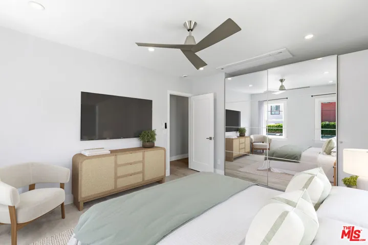 224 1/2 N New Hampshire Avenue, Los Angeles, California 90004