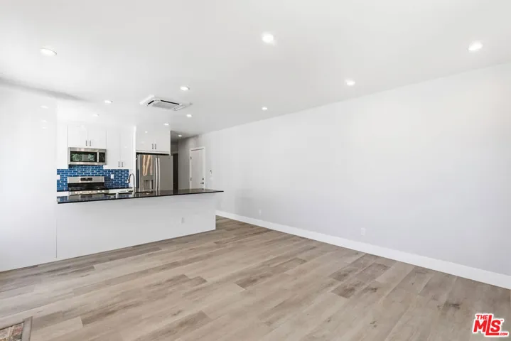 224 1/2 N New Hampshire Avenue, Los Angeles, California 90004