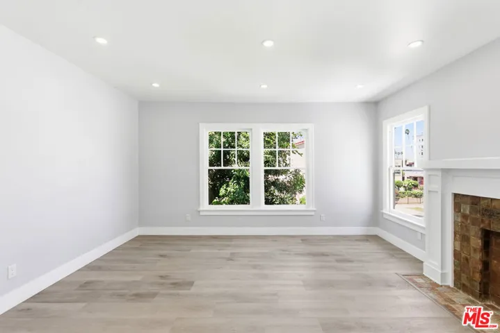 224 1/2 N New Hampshire Avenue, Los Angeles, California 90004