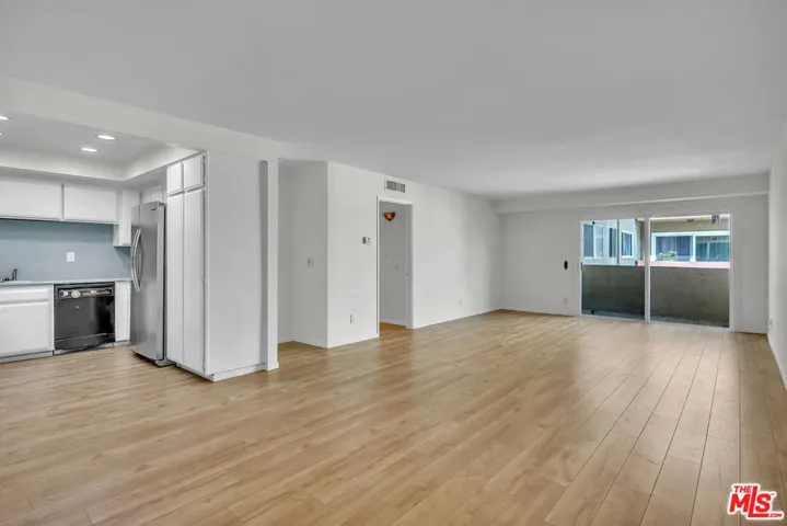 620 N Kenwood Street 209, Glendale, California 91206