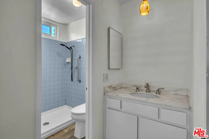 620 N Kenwood Street 209, Glendale, California 91206