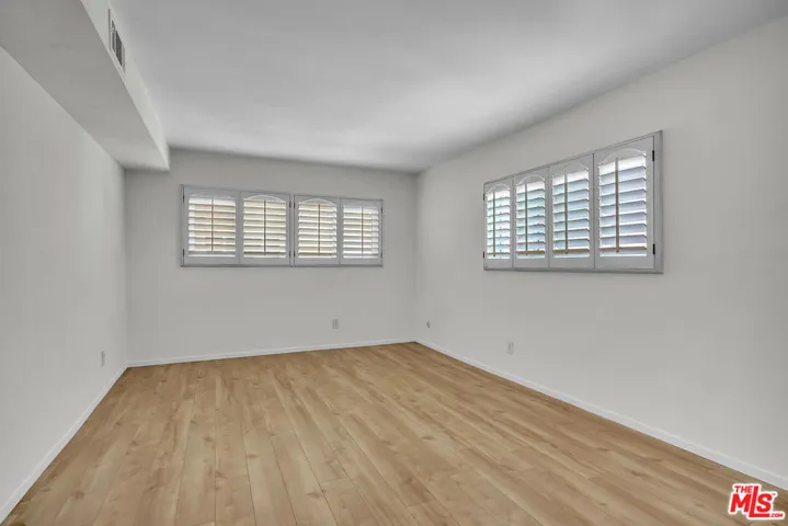 620 N Kenwood Street 209, Glendale, California 91206