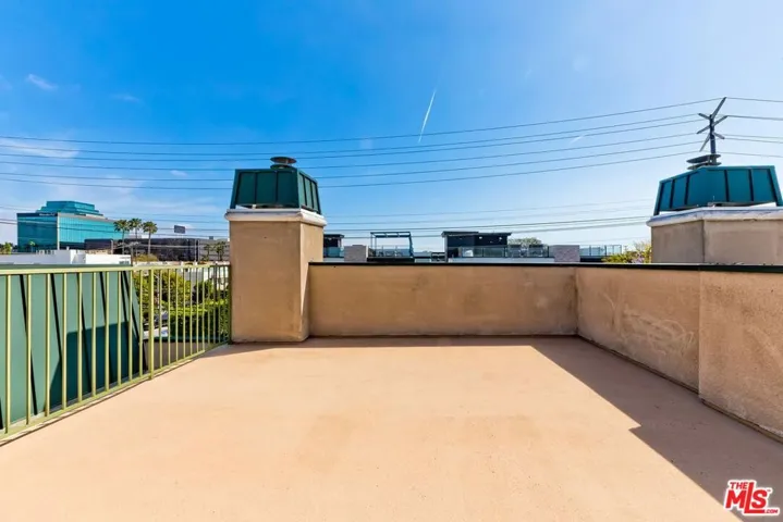 Rooftop Deck