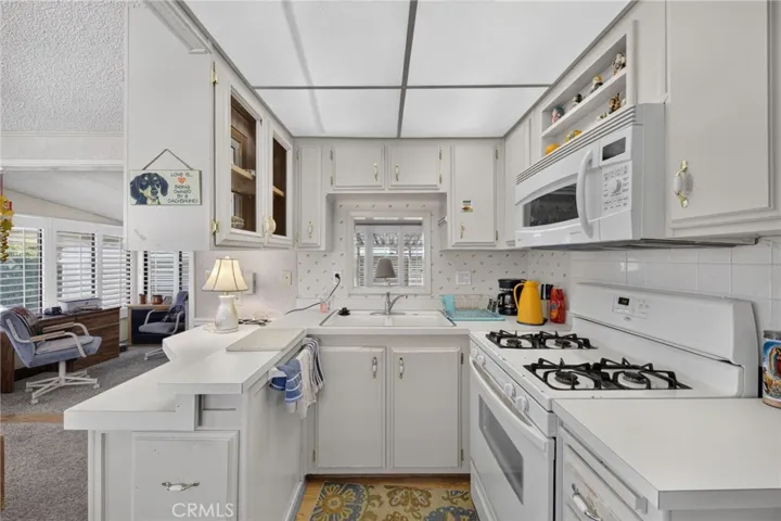 1295 S Cawston, Hemet, California 92545