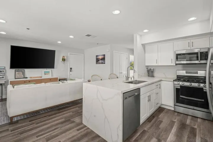 103 Mangano, Encinitas, California 92024