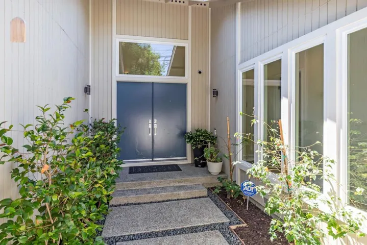 2025 Jefferson Avenue, Redwood City, California 94062