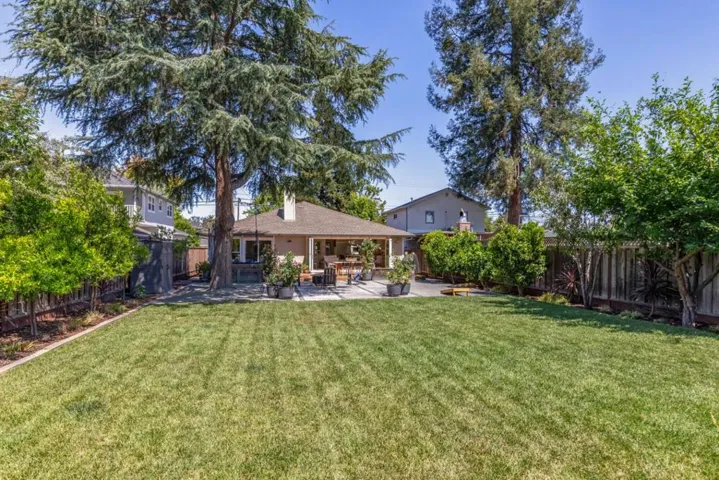 2025 Jefferson Avenue, Redwood City, California 94062