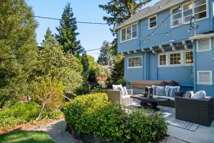 1272 Cabrillo Avenue, Burlingame, California 94010