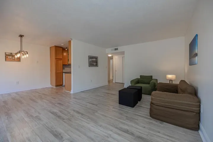 276 Tradewinds Drive 7, San Jose, California 95123
