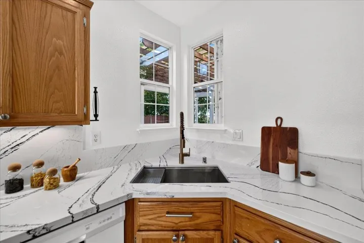 232 Overlook Terrace, Hercules, California 94547