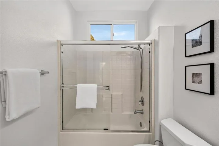 232 Overlook Terrace, Hercules, California 94547