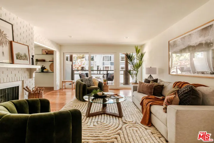 4350 Via Dolce 107, Los Angeles, California 90292