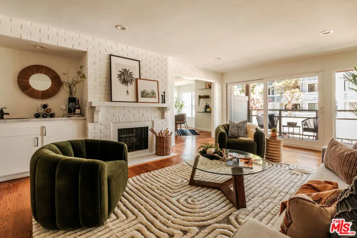 4350 Via Dolce 107, Los Angeles, California 90292