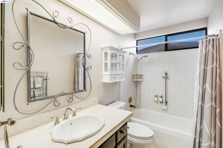 2321 Ascot Pkwy, Vallejo, California 94591
