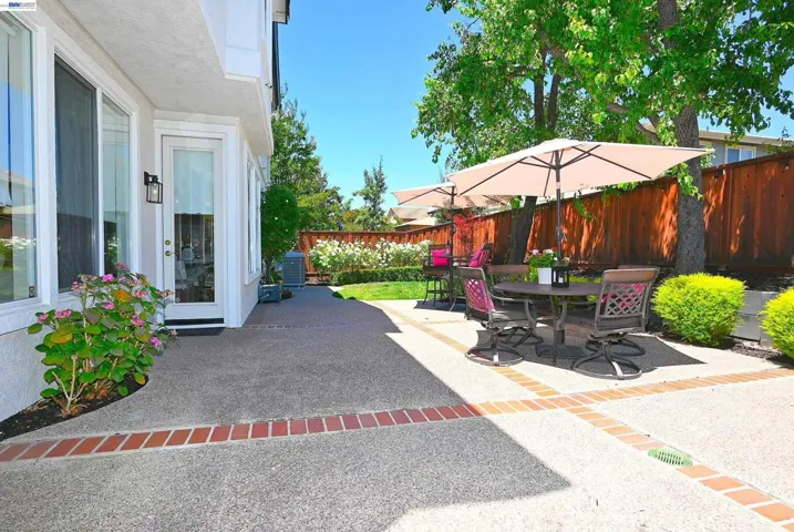 5305 Asterwood Dr, Dublin, California 94568