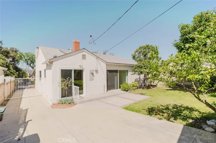 2007 W Kenneth Road, Glendale, California 91201