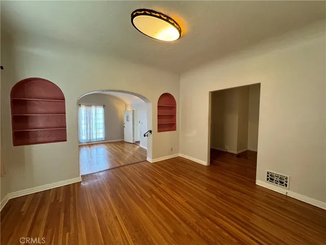 697 Mira Monte Place A, Pasadena, California 91101