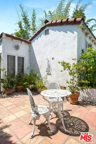 12304 Addison Street, Los Angeles, California 91607
