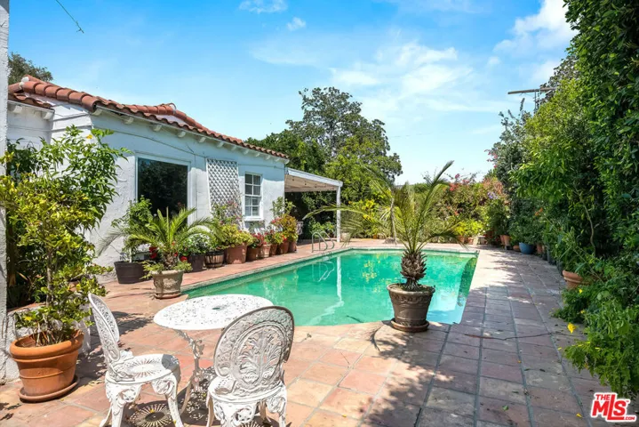 12304 Addison Street, Los Angeles, California 91607