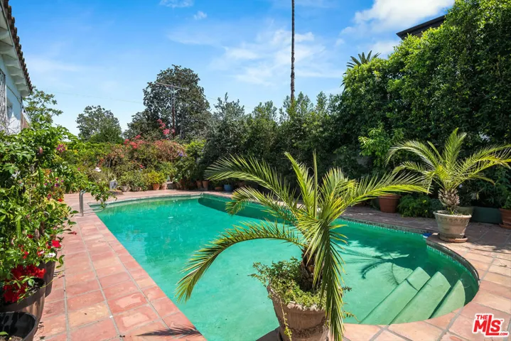 12304 Addison Street, Los Angeles, California 91607