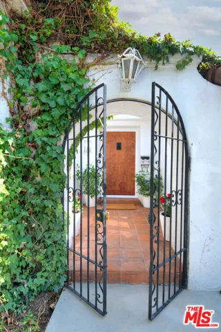 12304 Addison Street, Los Angeles, California 91607