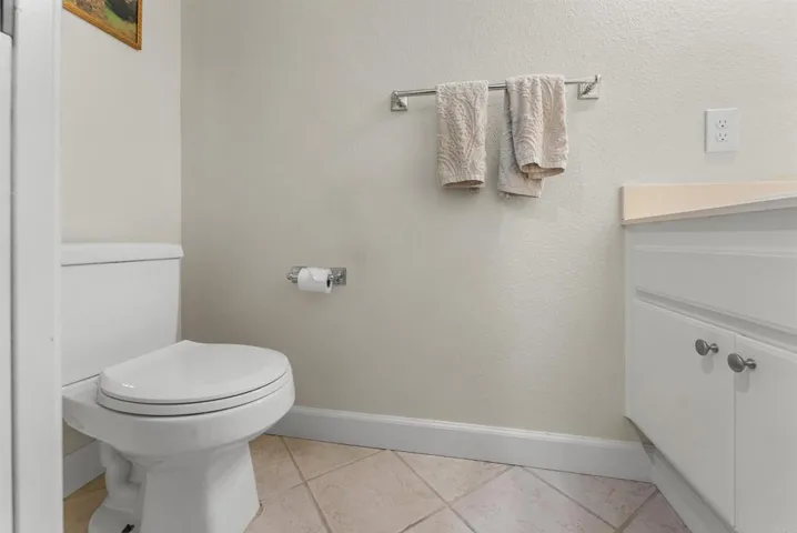 Down stairs 1/2 bathroom