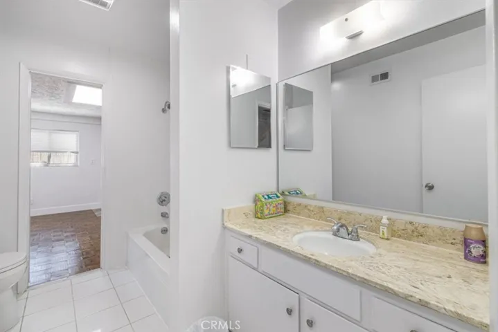 237 E 140th E, Los Angeles, California 90061