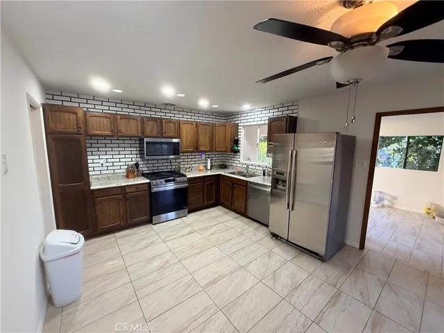 8 Dale, Redlands, California 92373