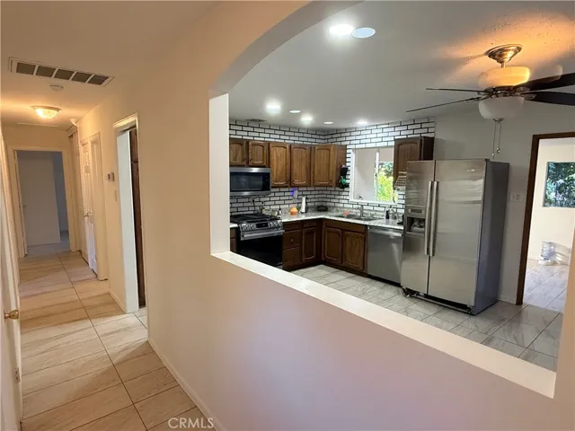 8 Dale, Redlands, California 92373