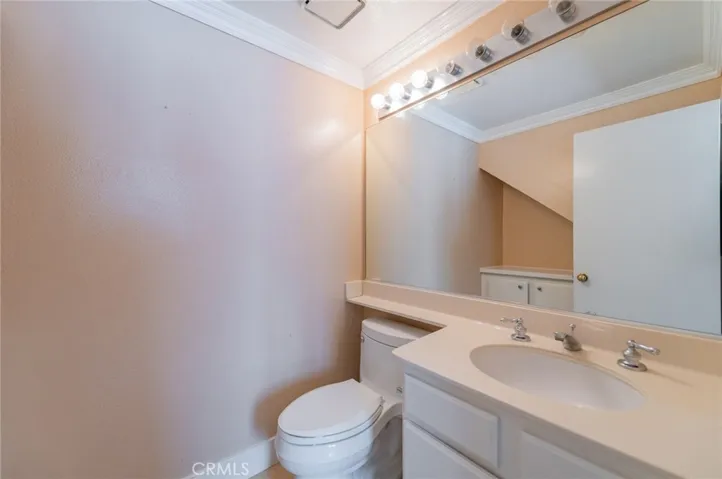 58 Agostino, Irvine, California 92614