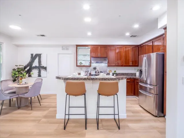 Breakfast Bar