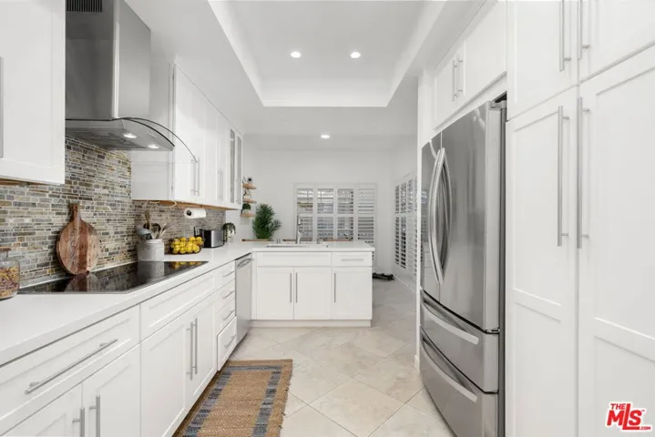 4338 Redwood Avenue B213, Marina Del Rey, California 90292