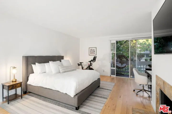 4338 Redwood Avenue B213, Marina Del Rey, California 90292