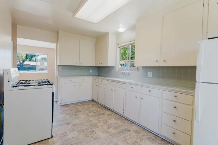 308 N Vanderhurst Avenue, King City, California 93930