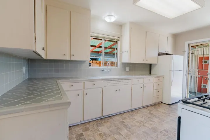 308 N Vanderhurst Avenue, King City, California 93930