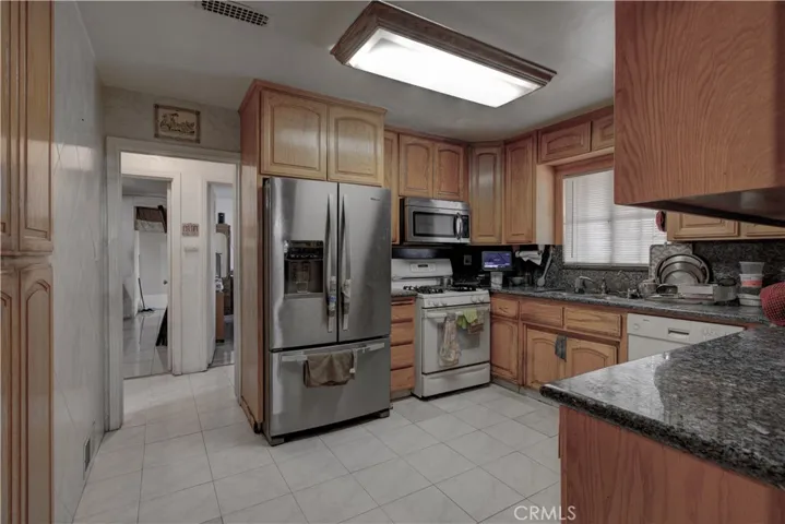 1439 W 16th, Merced, California 95340