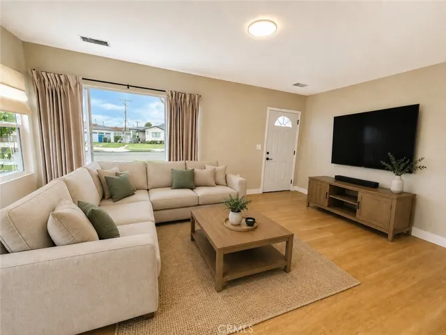 5025 W 121st, Hawthorne, California 90250