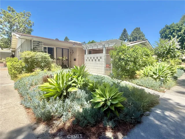 449 Avenida Sevilla D, Laguna Woods, California 92637