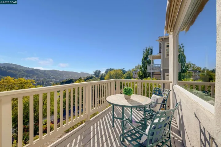539 High Eagle Court, Walnut Creek, California 94595