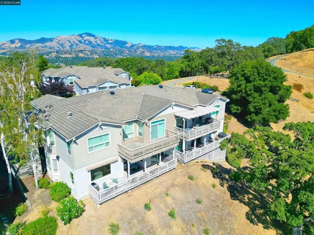 539 High Eagle Court, Walnut Creek, California 94595