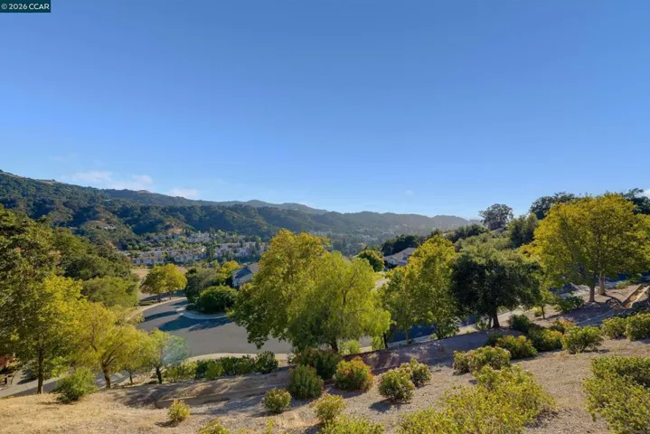 539 High Eagle Court, Walnut Creek, California 94595