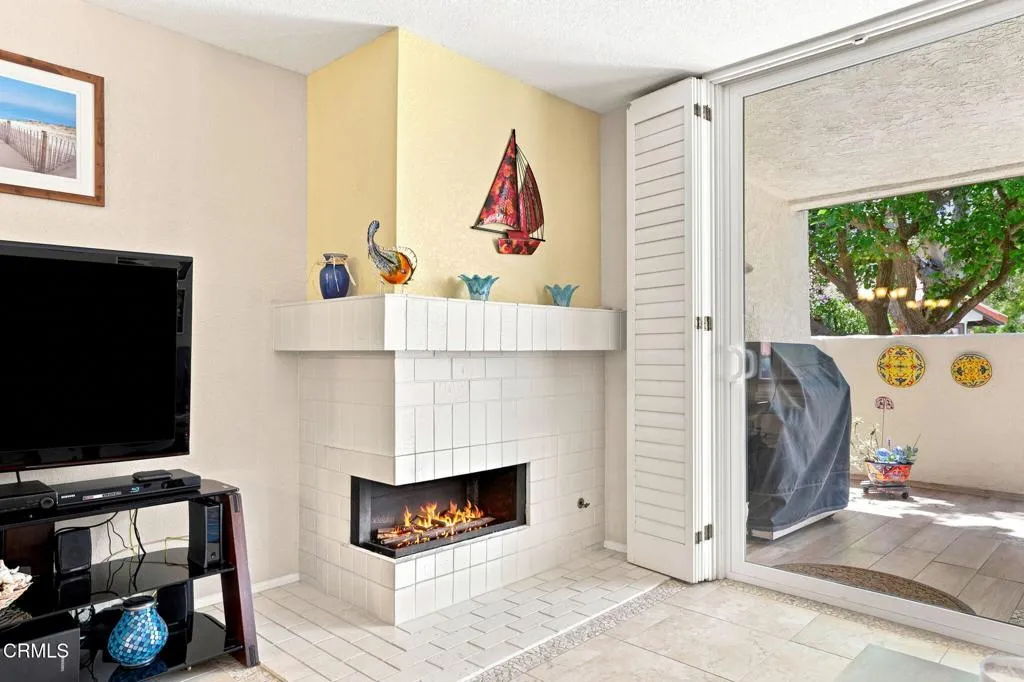 11-web-or-mls-16-print-0R3A4442with fire