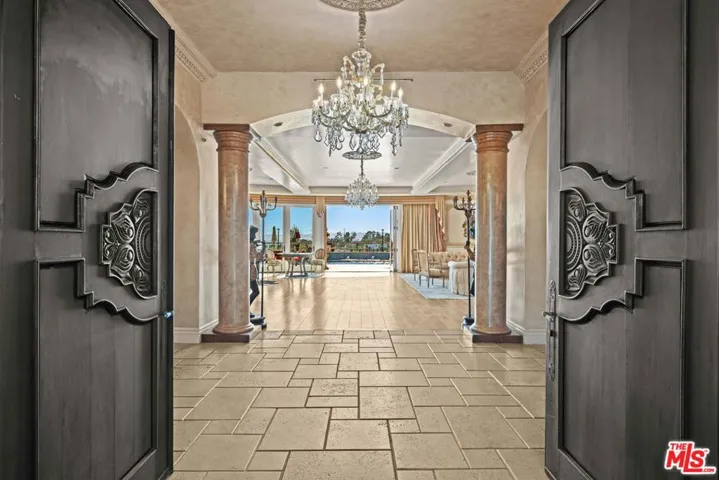 1575 Alexis Place, Beverly Hills, California 90210