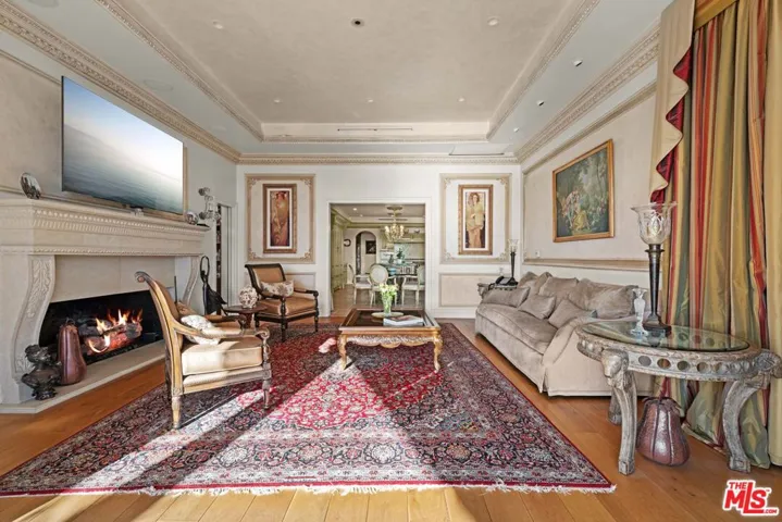 1575 Alexis Place, Beverly Hills, California 90210